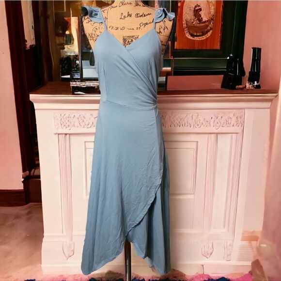 Blue Ruffled V Neck Style Wrap Dress Size Med New With Tags - Picture 1 of 11